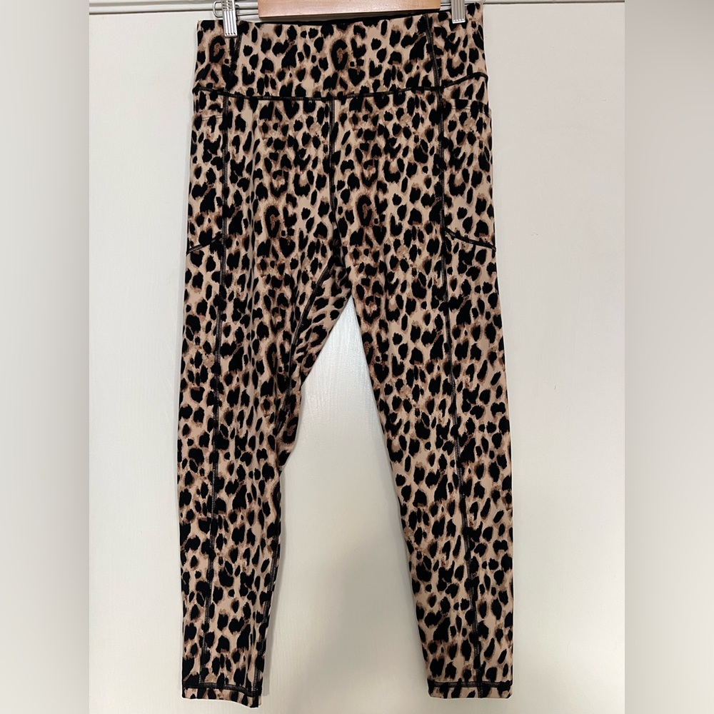 Victoria's Secret leopard print leggings